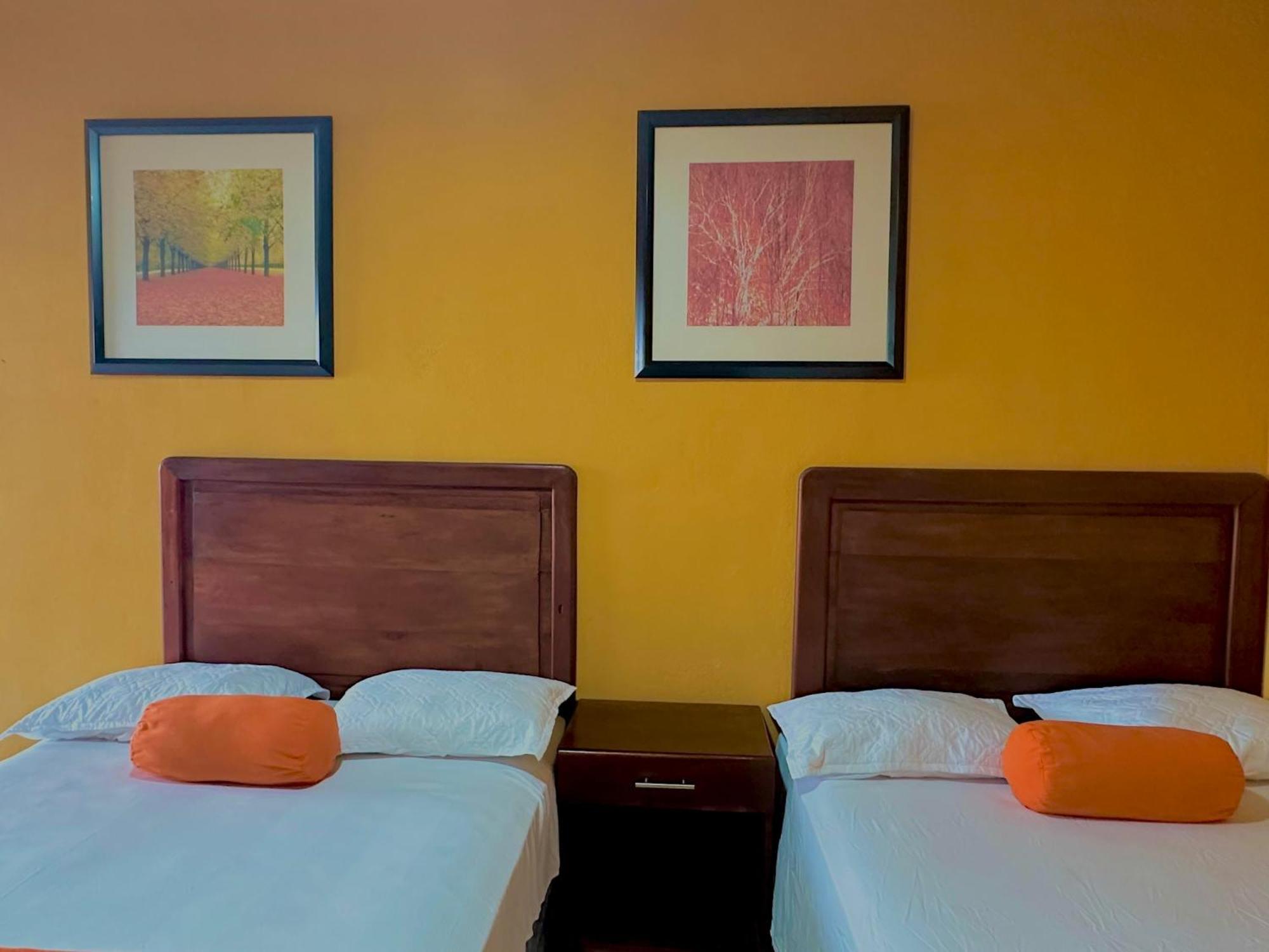 Hotel San Miguel Flores Pokoj fotografie
